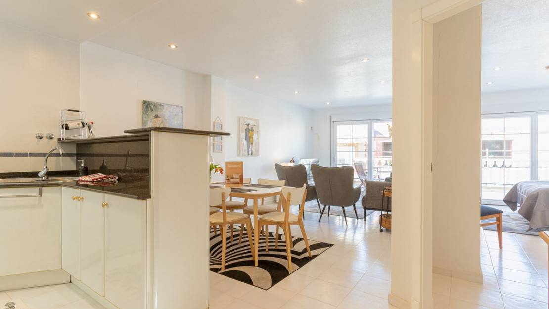 Venta - Apartment - Torrevieja - Torrevieja Centro