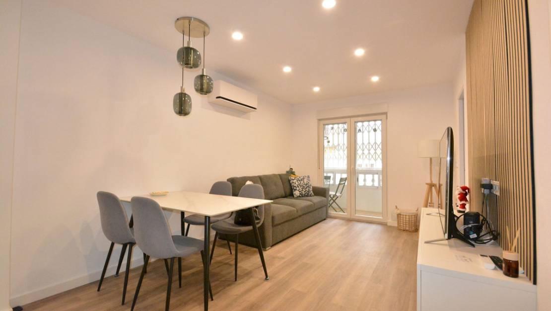 Venta - Apartment - Torrevieja - Torrevieja Centro
