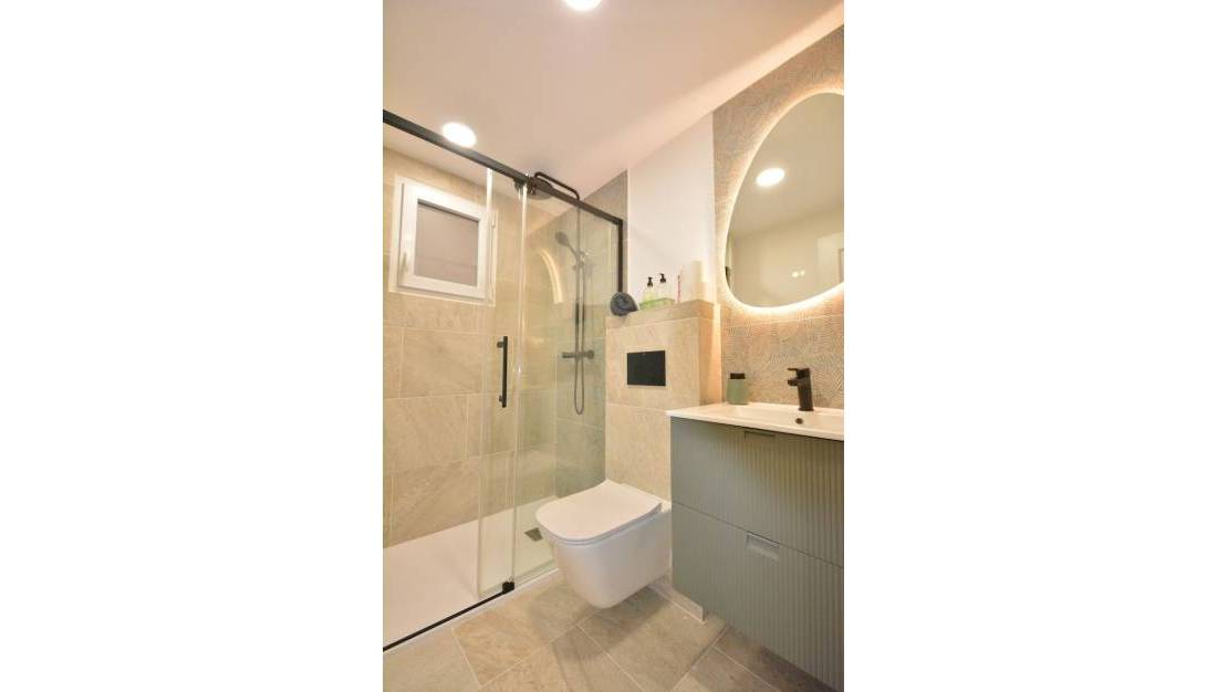 Venta - Apartment - Torrevieja - Torrevieja Centro