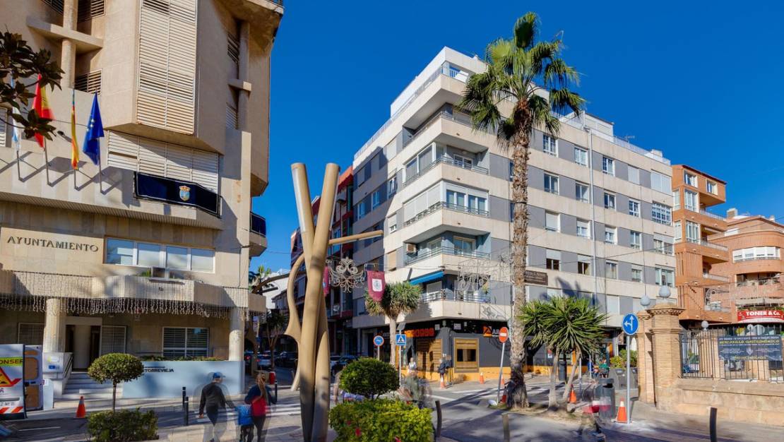 Venta - Apartment - Torrevieja - Torrevieja Centro