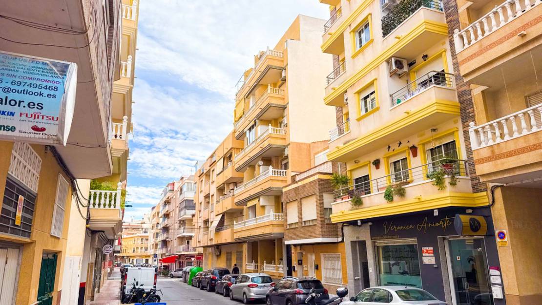 Venta - Apartment - Torrevieja - Torrevieja Centro