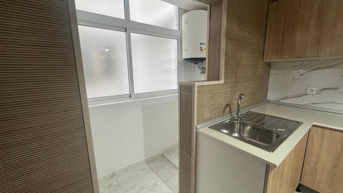 Venta - Apartment - Torrevieja - Torrevieja Centro