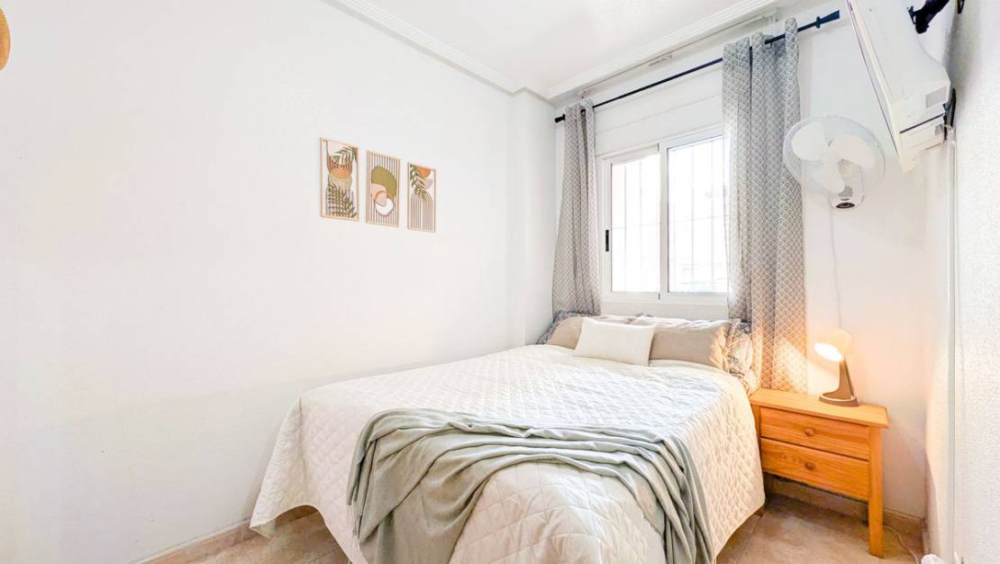 Venta - Apartment - Torrevieja - Torrevieja Centro