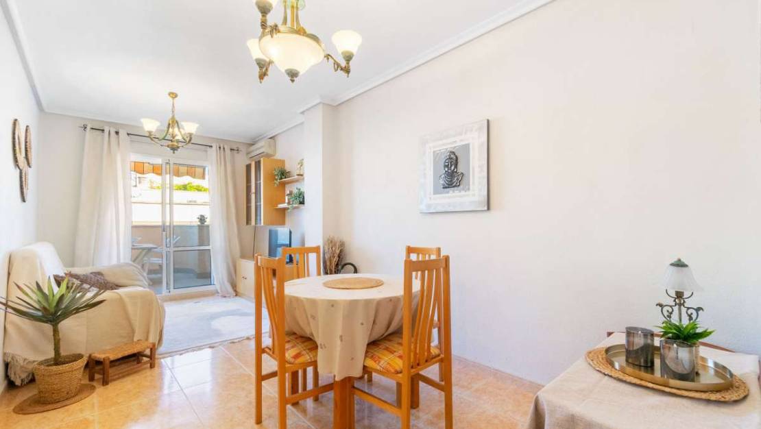 Venta - Apartment - Torrevieja - Torrevieja Centro