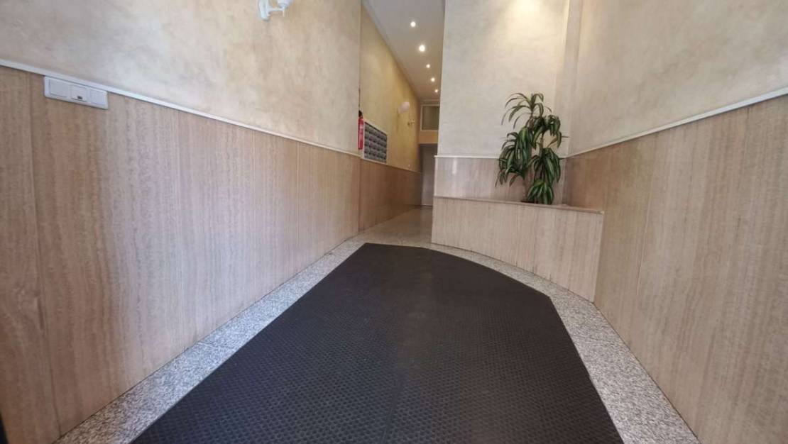 Venta - Apartment - Torrevieja - Torrevieja Centro