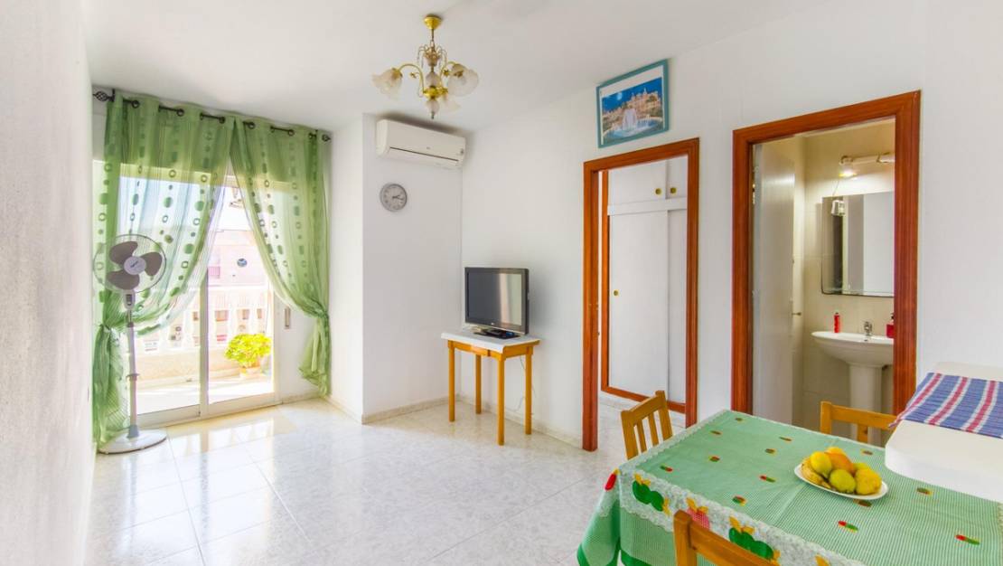 Venta - Apartment - Torrevieja - Torrevieja Centro