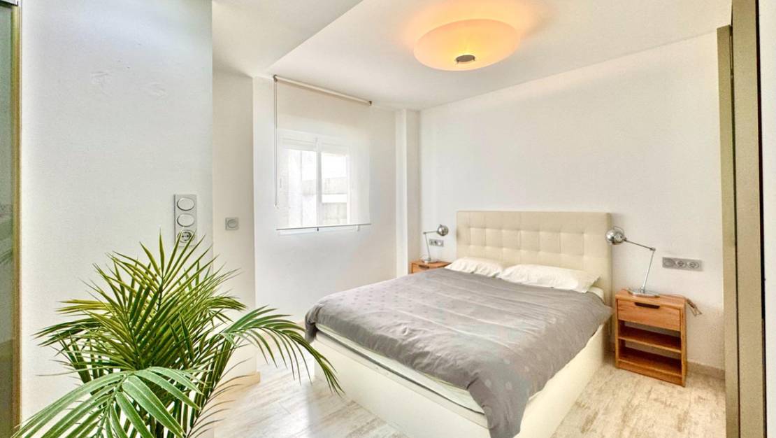 Venta - Apartment - Torrevieja - Torrevieja Centro