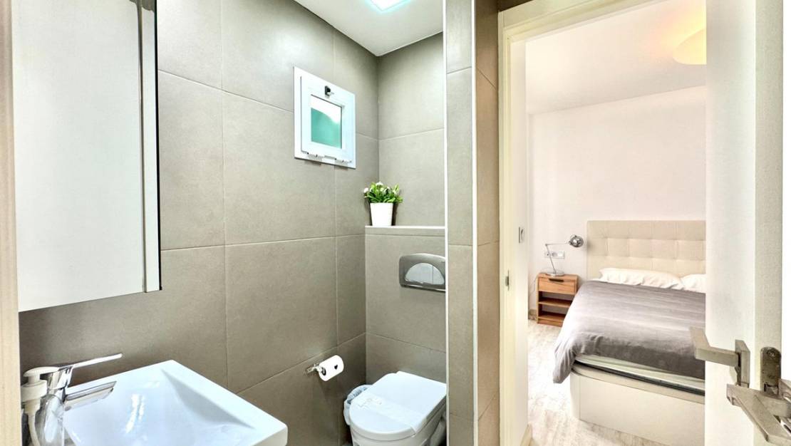 Venta - Apartment - Torrevieja - Torrevieja Centro