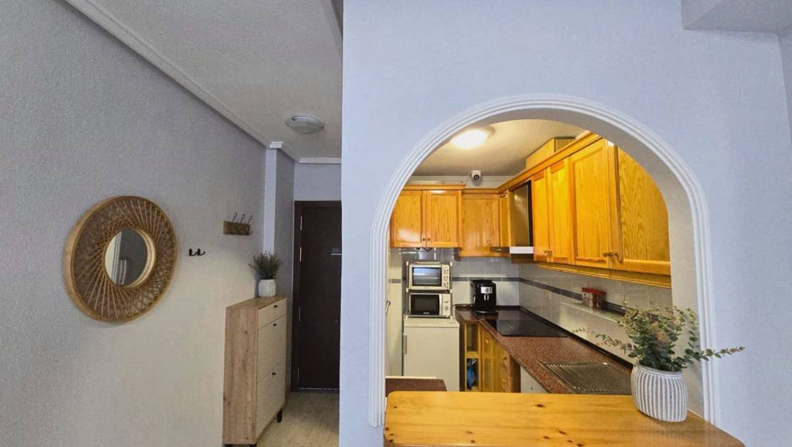 Venta - Apartment - Torrevieja - Torrevieja Centro