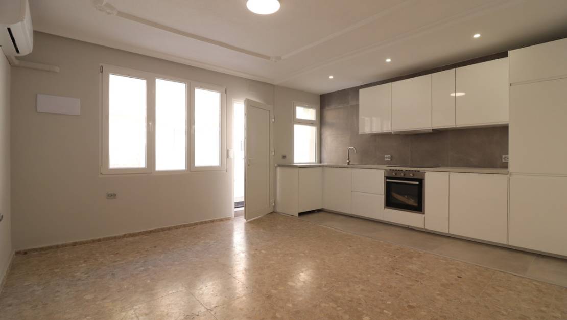 Venta - Apartment - Torrevieja - Torrevieja Centro