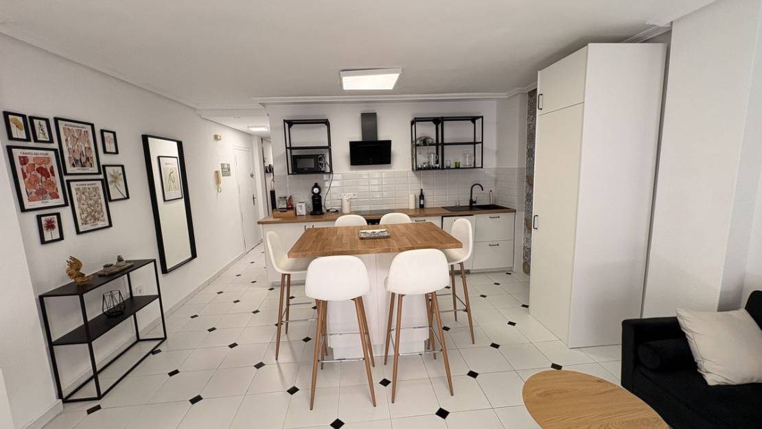 Venta - Apartment - Torrevieja - Torrevieja Centro