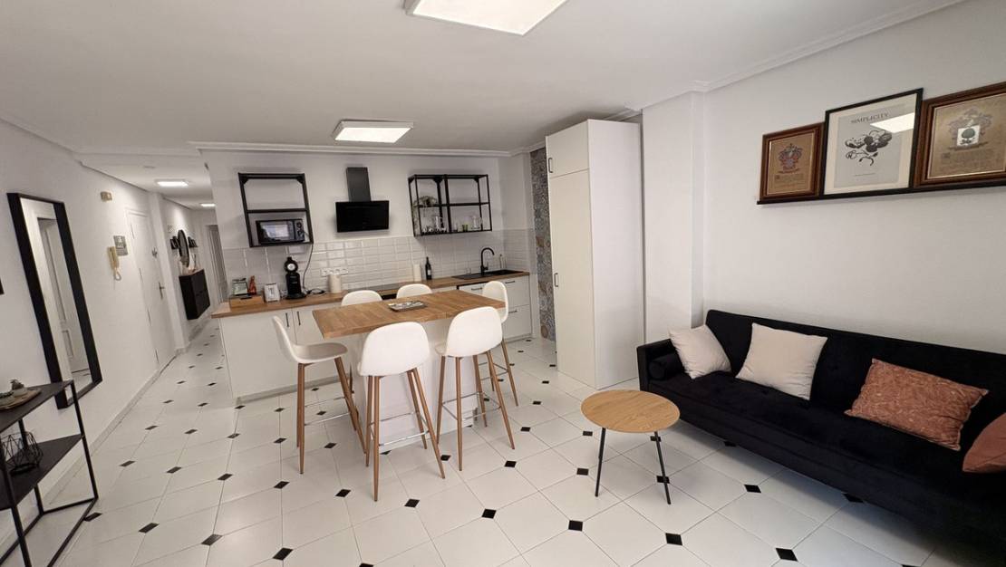 Venta - Apartment - Torrevieja - Torrevieja Centro