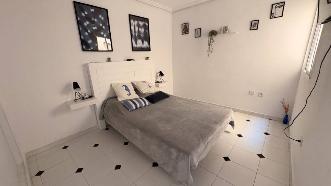 Venta - Apartment - Torrevieja - Torrevieja Centro
