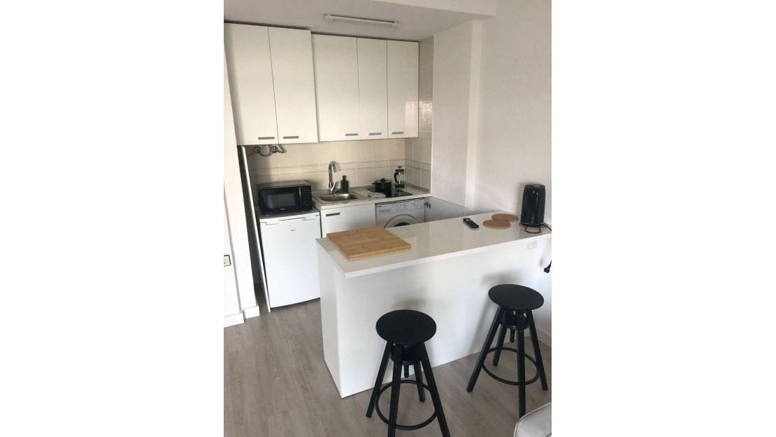 Venta - Apartment - Torrevieja - Torrevieja Centro