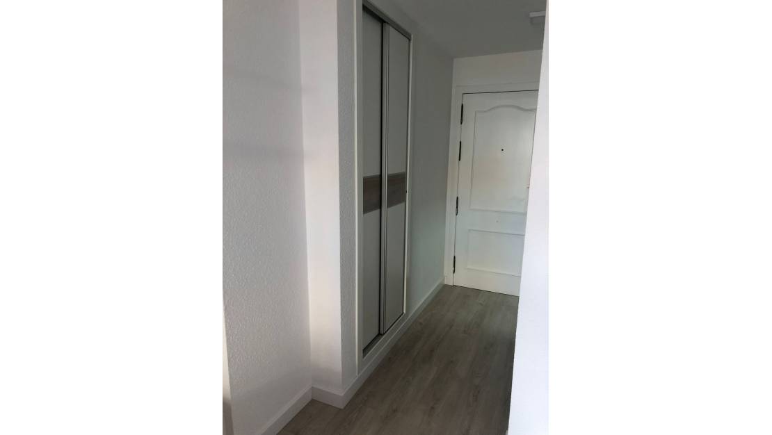 Venta - Apartment - Torrevieja - Torrevieja Centro