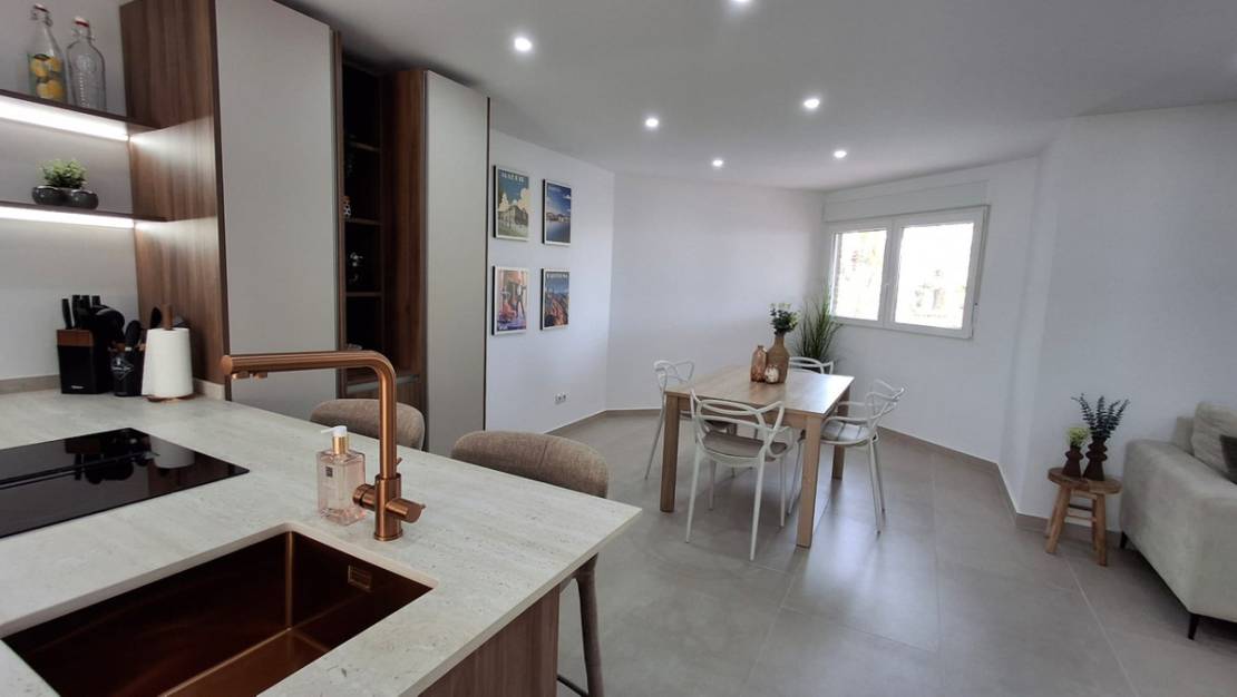 Venta - Apartment - Torrevieja - Torrevieja Centro