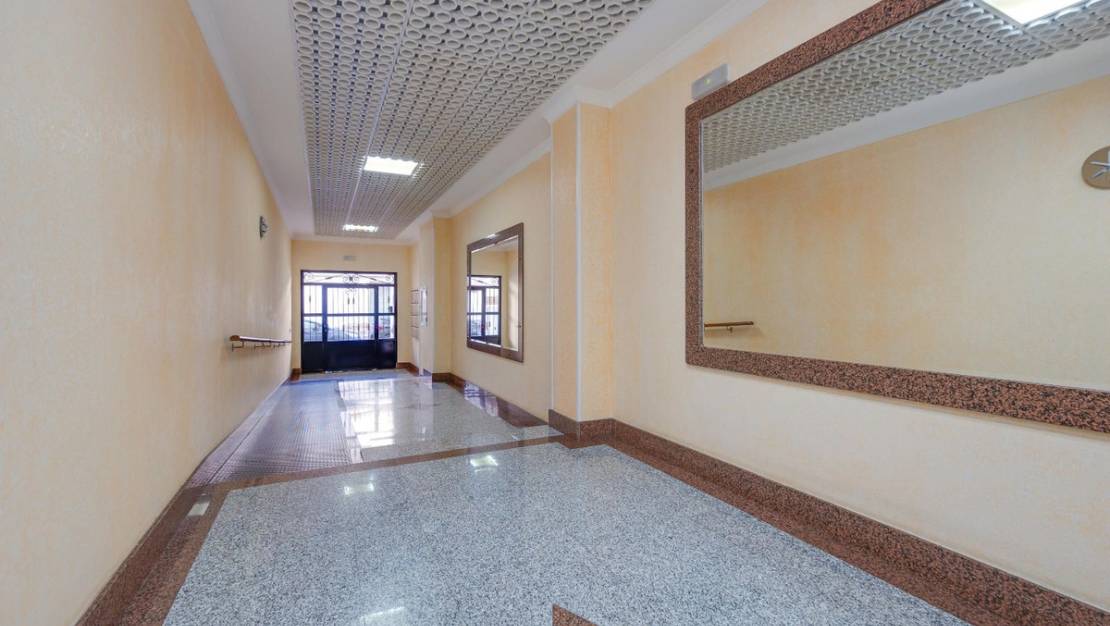 Venta - Apartment - Torrevieja - Torrevieja Centro