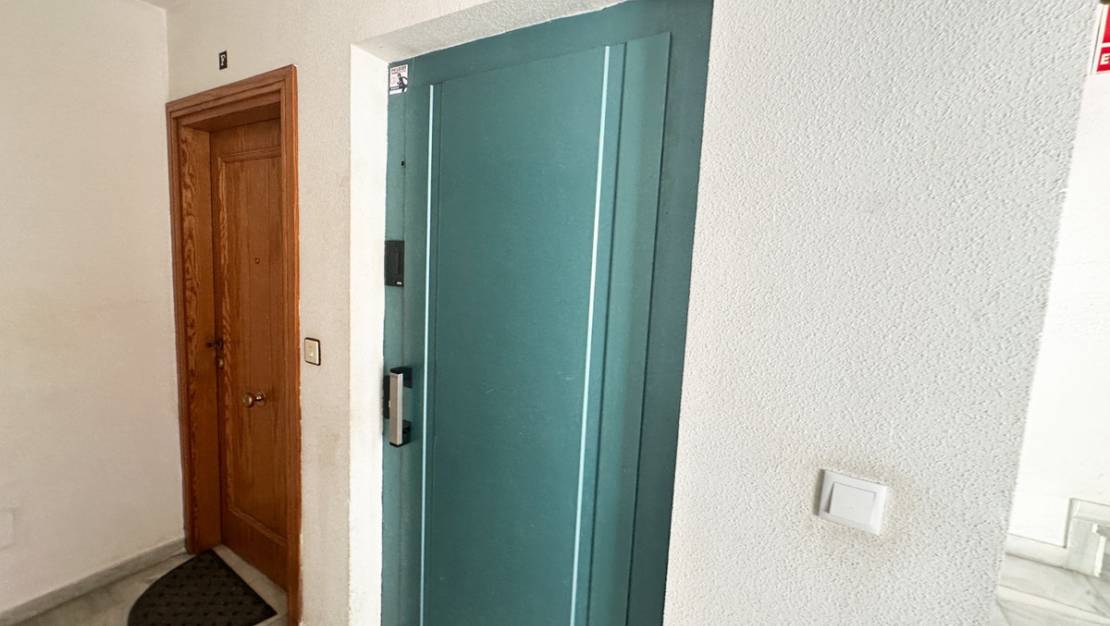 Venta - Apartment - Torrevieja - Torrevieja Centro