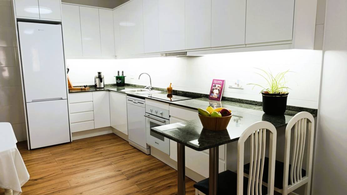 Venta - Apartment - Torrevieja - Torrevieja Centro