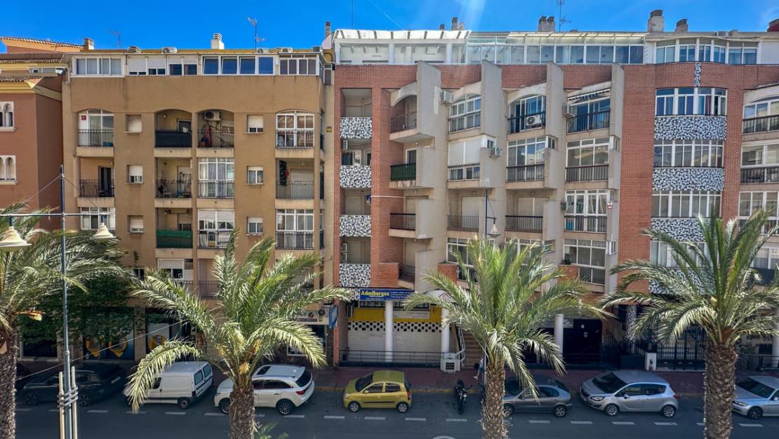 Venta - Apartment - Torrevieja - Torrevieja Centro