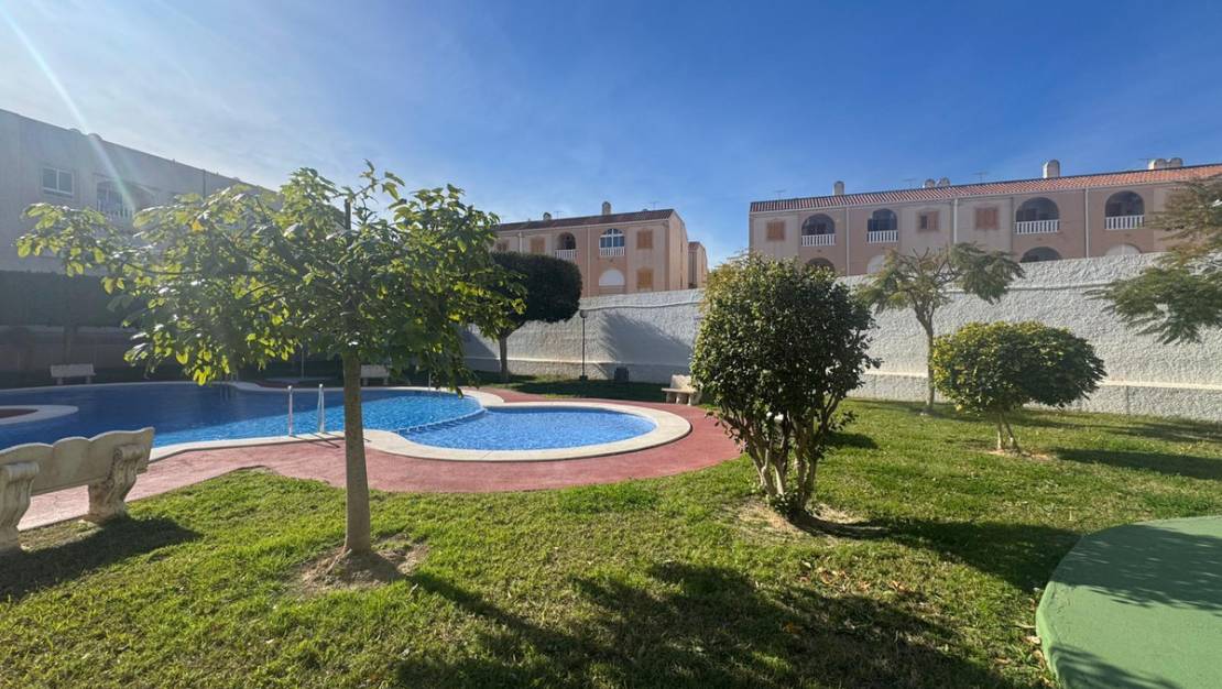 Venta - Apartment - Torrevieja - Torrevieja Centro