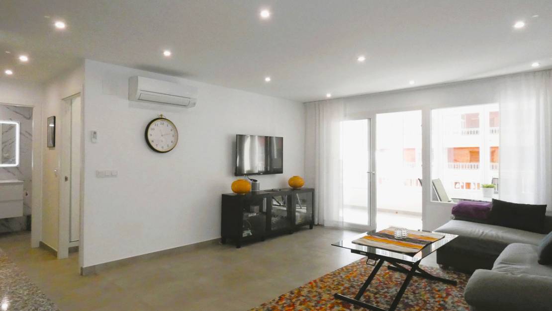 Venta - Apartment - Torrevieja - Torrevieja Centro