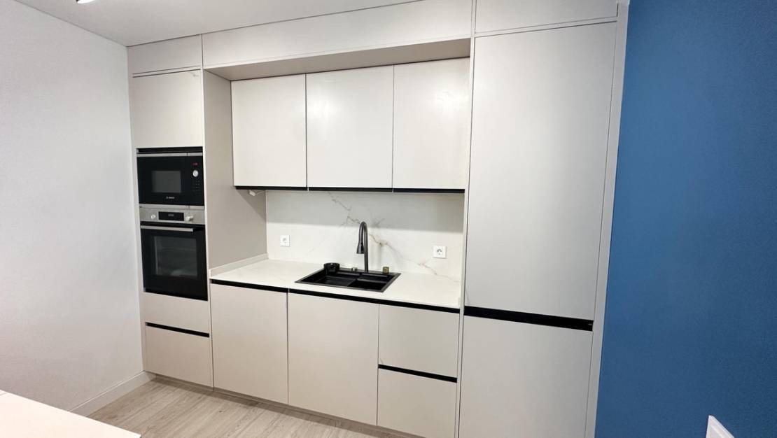 Venta - Apartment - Torrevieja - Torrevieja Centro