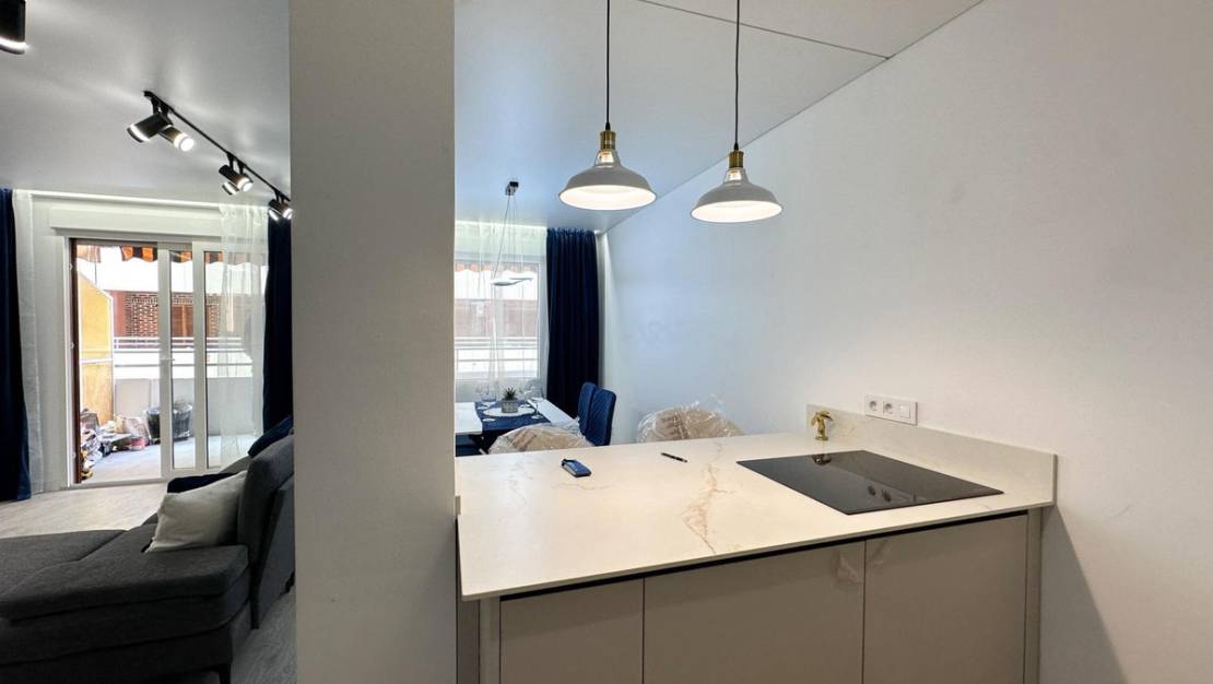 Venta - Apartment - Torrevieja - Torrevieja Centro