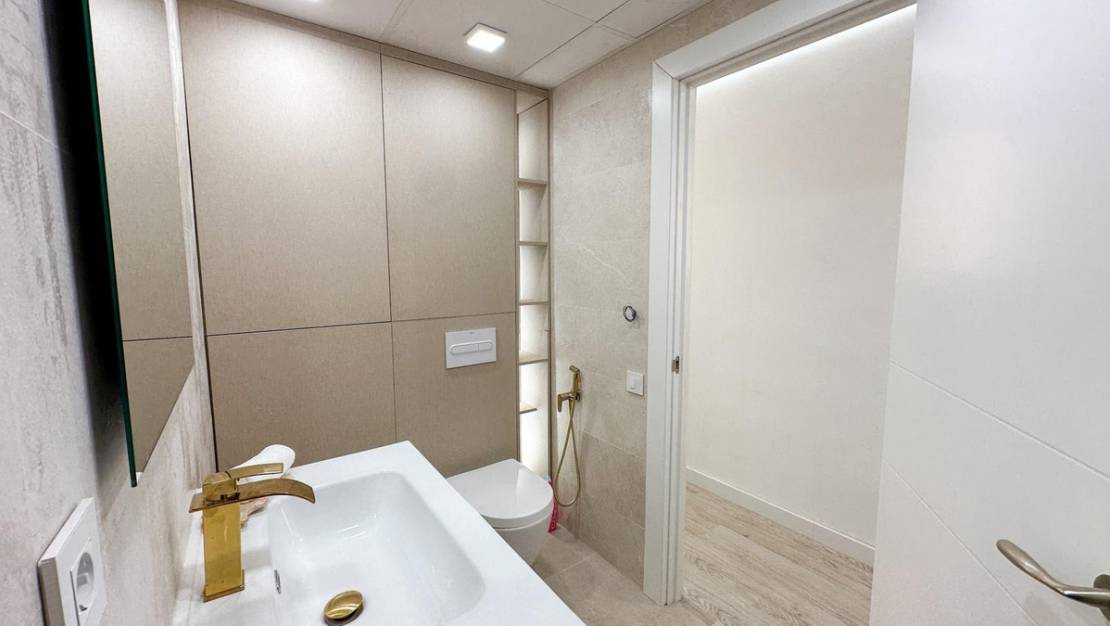 Venta - Apartment - Torrevieja - Torrevieja Centro