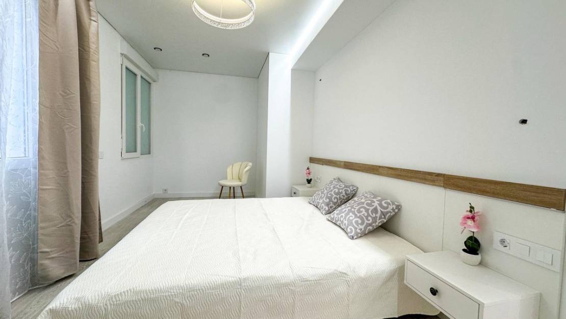 Venta - Apartment - Torrevieja - Torrevieja Centro
