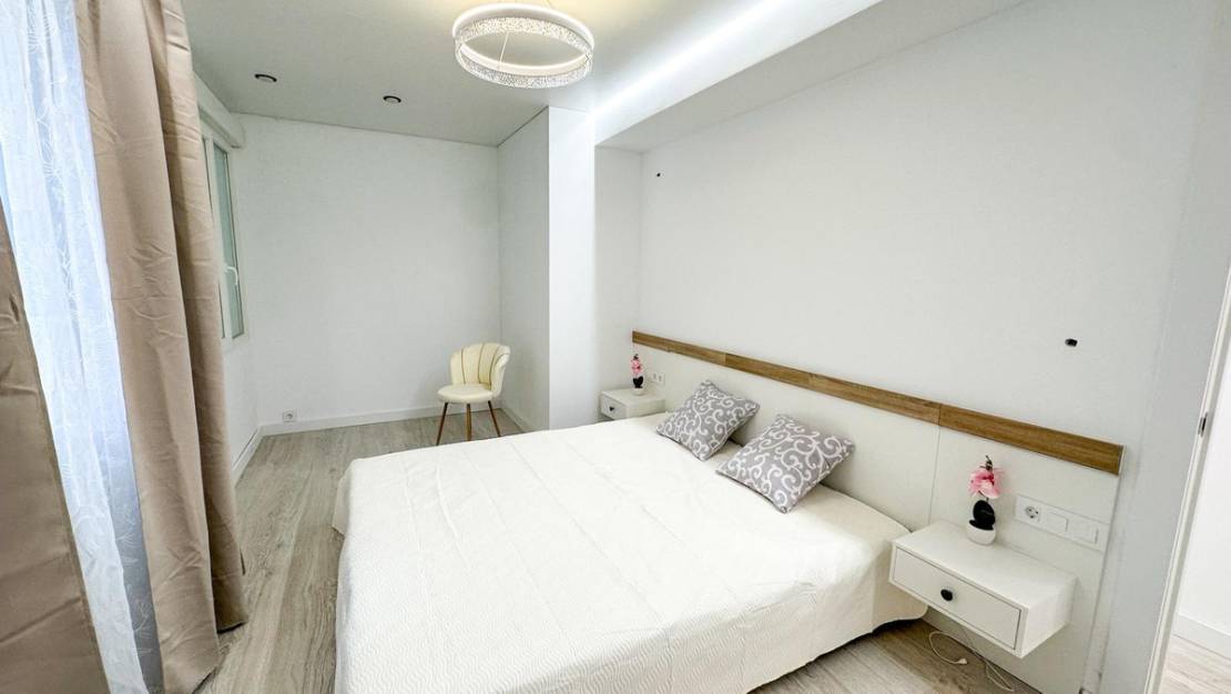Venta - Apartment - Torrevieja - Torrevieja Centro