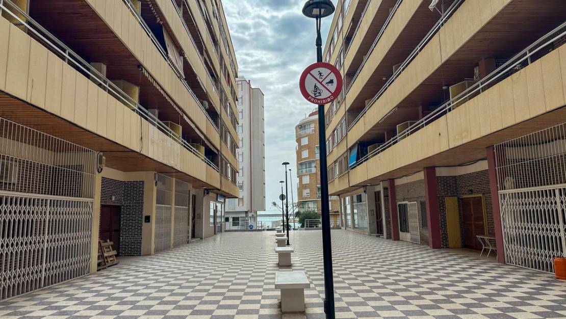Venta - Apartment - Torrevieja - Torrevieja Centro