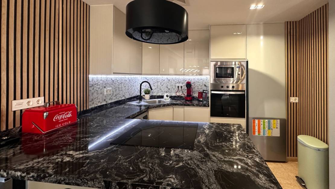 Venta - Apartment - Torrevieja - Torrevieja Centro