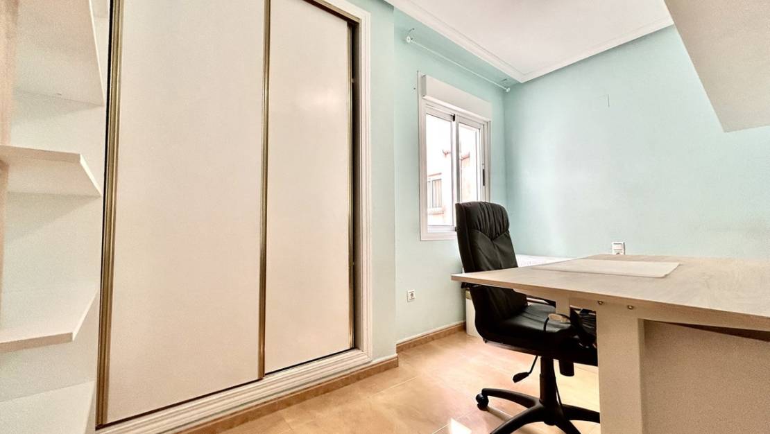 Venta - Apartment - Torrevieja - Torrevieja Centro