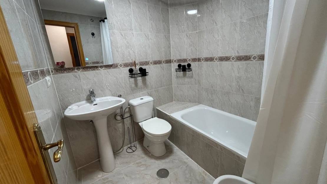 Venta - Apartment - Torrevieja - Torrevieja Centro