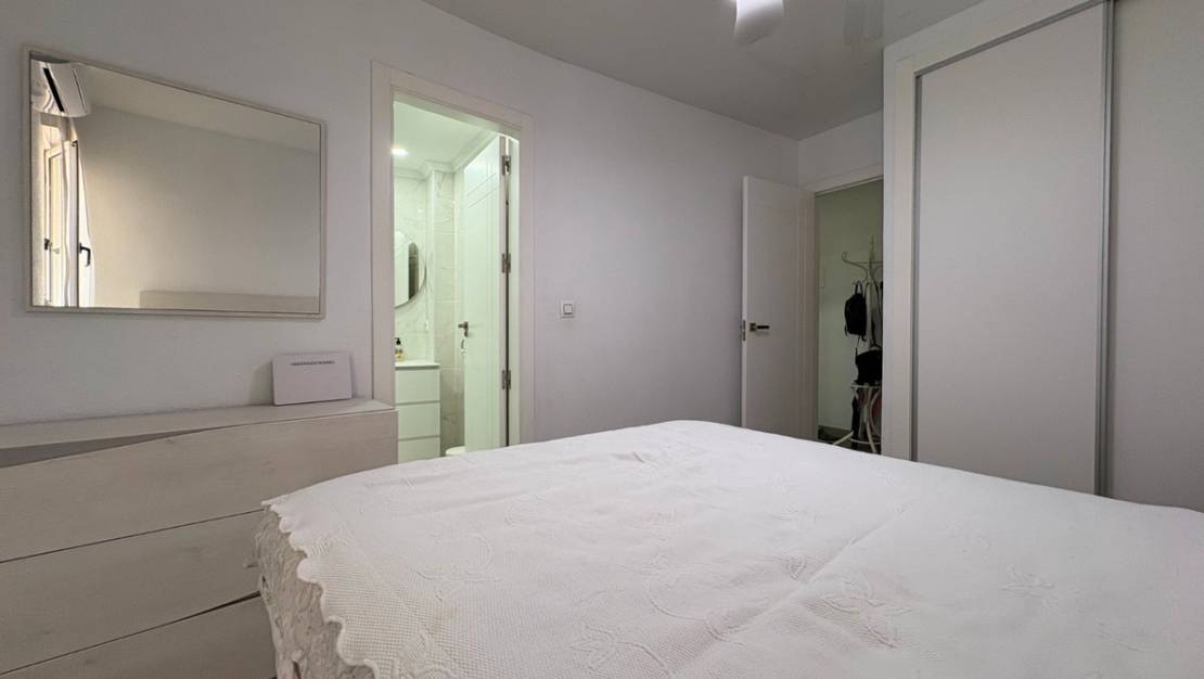 Venta - Apartment - Torrevieja - Torrevieja Centro