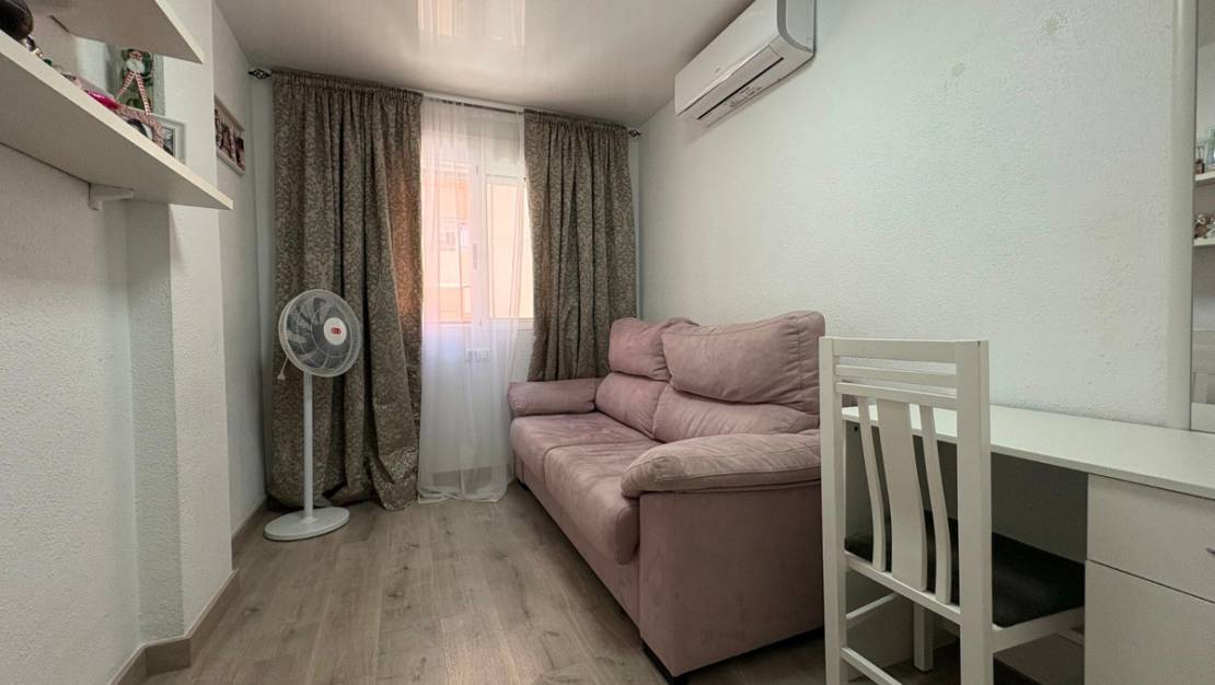 Venta - Apartment - Torrevieja - Torrevieja Centro