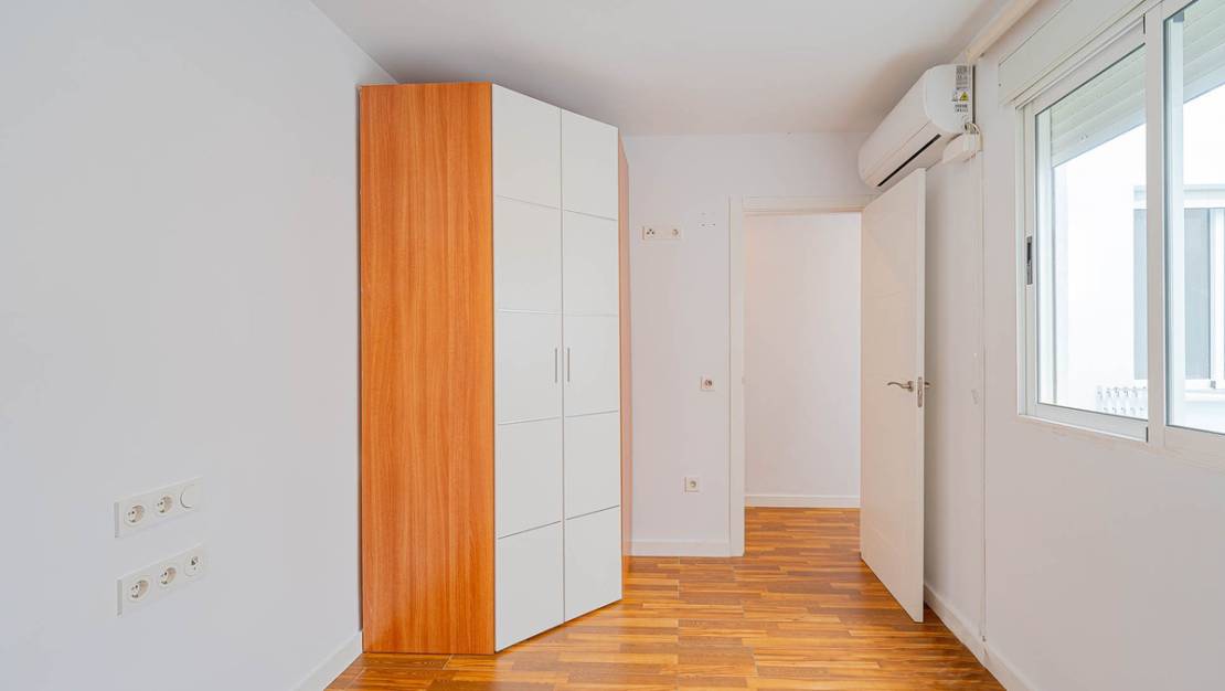 Venta - Apartment - Torrevieja - Torrevieja Centro