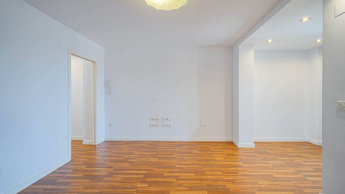 Venta - Apartment - Torrevieja - Torrevieja Centro