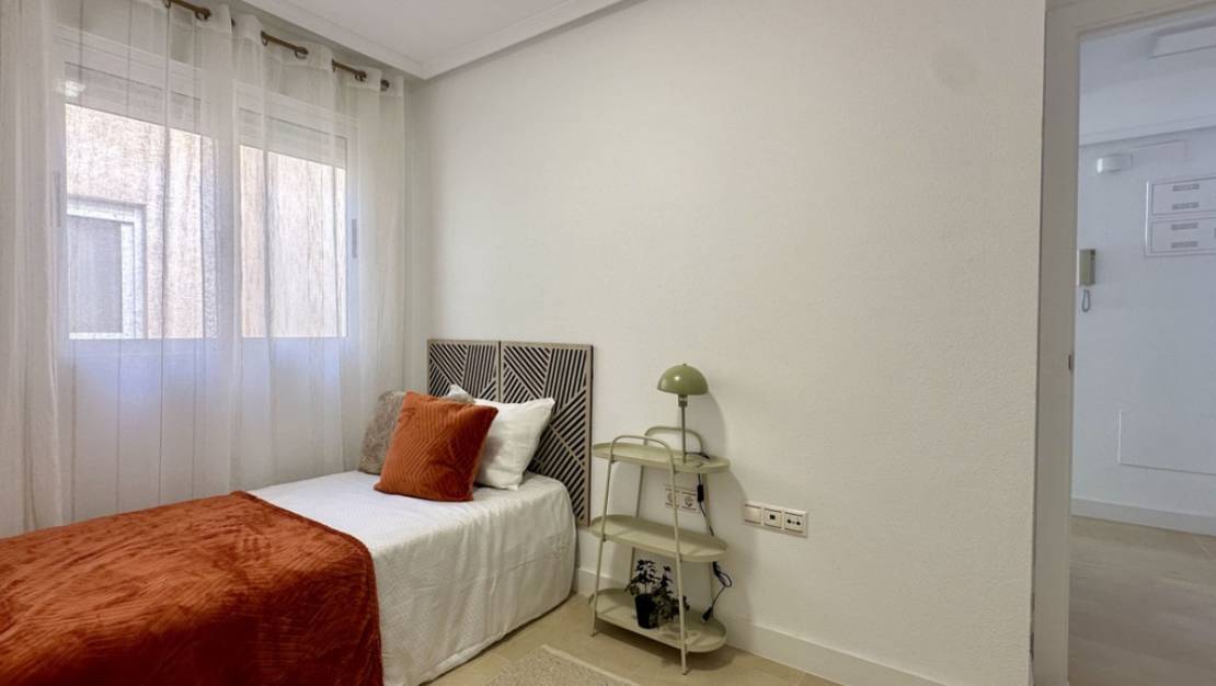 Venta - Apartment - Torrevieja - Torrevieja Centro