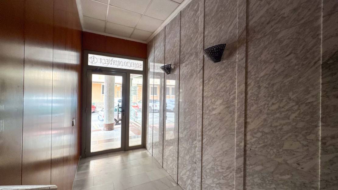 Venta - Apartment - Torrevieja - Torrevieja Centro