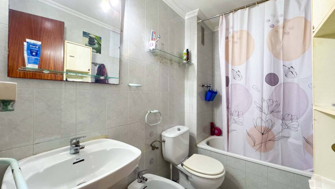 Venta - Apartment - Torrevieja - Torrevieja Centro