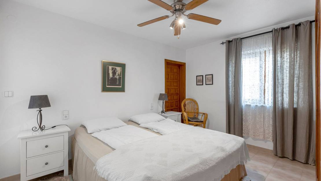 Venta - Apartment - Torrevieja - Torrevieja Centro