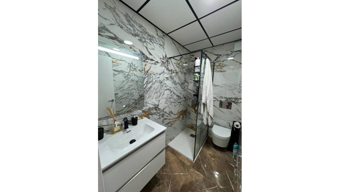 Venta - Apartment - Torrevieja - Torrevieja Centro