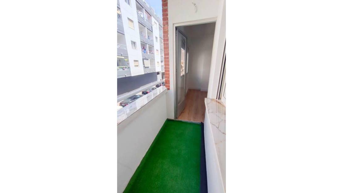 Venta - Apartment - Torrevieja - Torrevieja Centro
