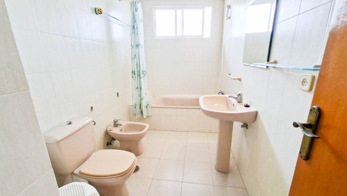 Venta - Apartment - Torrevieja - Torrevieja Centro