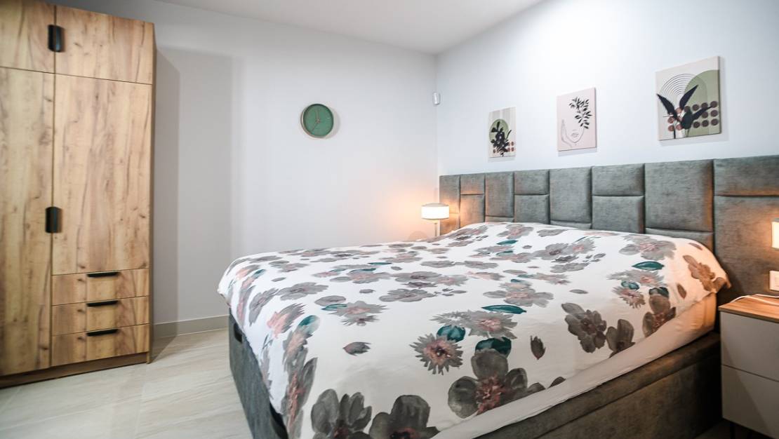 Venta - Apartment - Torrevieja - Torrevieja Centro