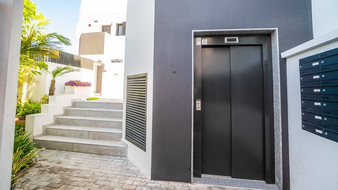 Venta - Apartment - Torrevieja - Torrevieja Centro