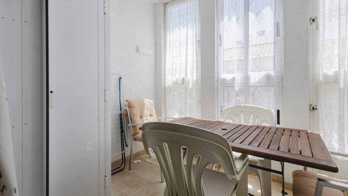 Venta - Apartment - Torrevieja - Torrevieja Centro