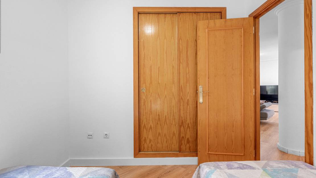 Venta - Apartment - Torrevieja - Torrevieja Centro